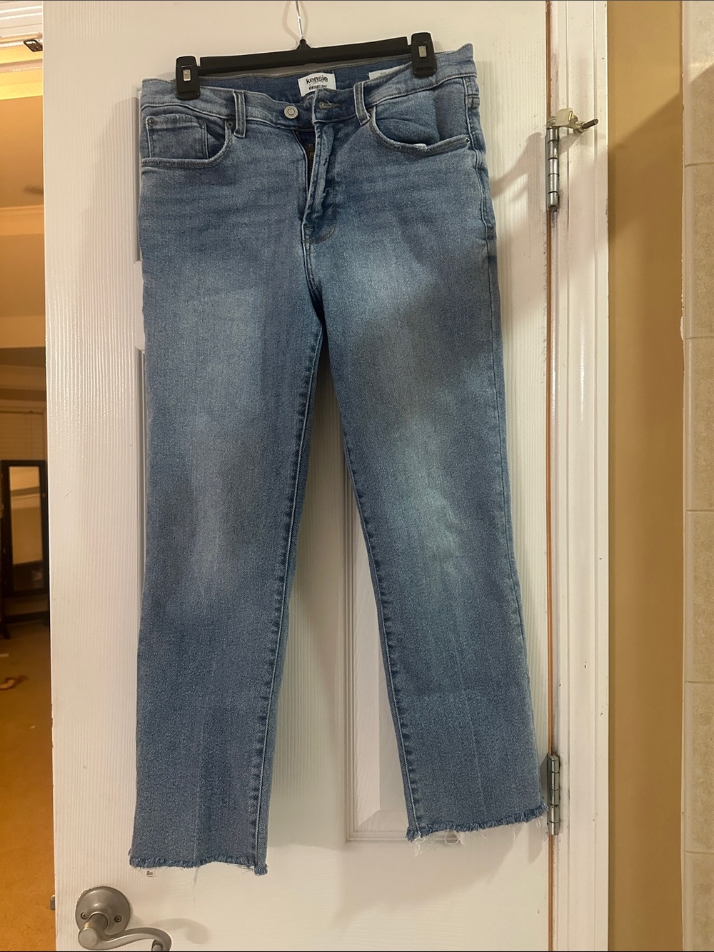 Kensie Medium Wash Straight-Leg Jeans in Light Blue
